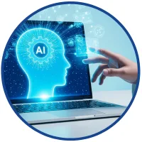 Kurs automatyzacji pracy biurowej z AI – świecąca głowa z napisem „AI” nad laptopem i wirtualny interfejs