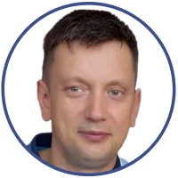 Adam Bartoś, ekspert kursów z kompetencji cyfrowych.
