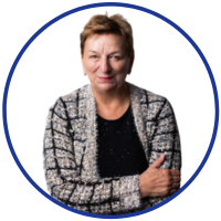 Ewa Bielecka – trenerka prawa pracy prowadząca szkolenie o przeciwdziałaniu mobbingowi i dyskryminacji